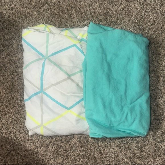 Geometric Pattern pack n Play sheets - Picture 1 of 1